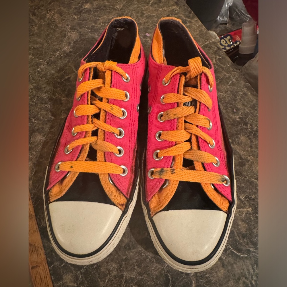 Converse chucks double color men’s 5 women’s 7 defect